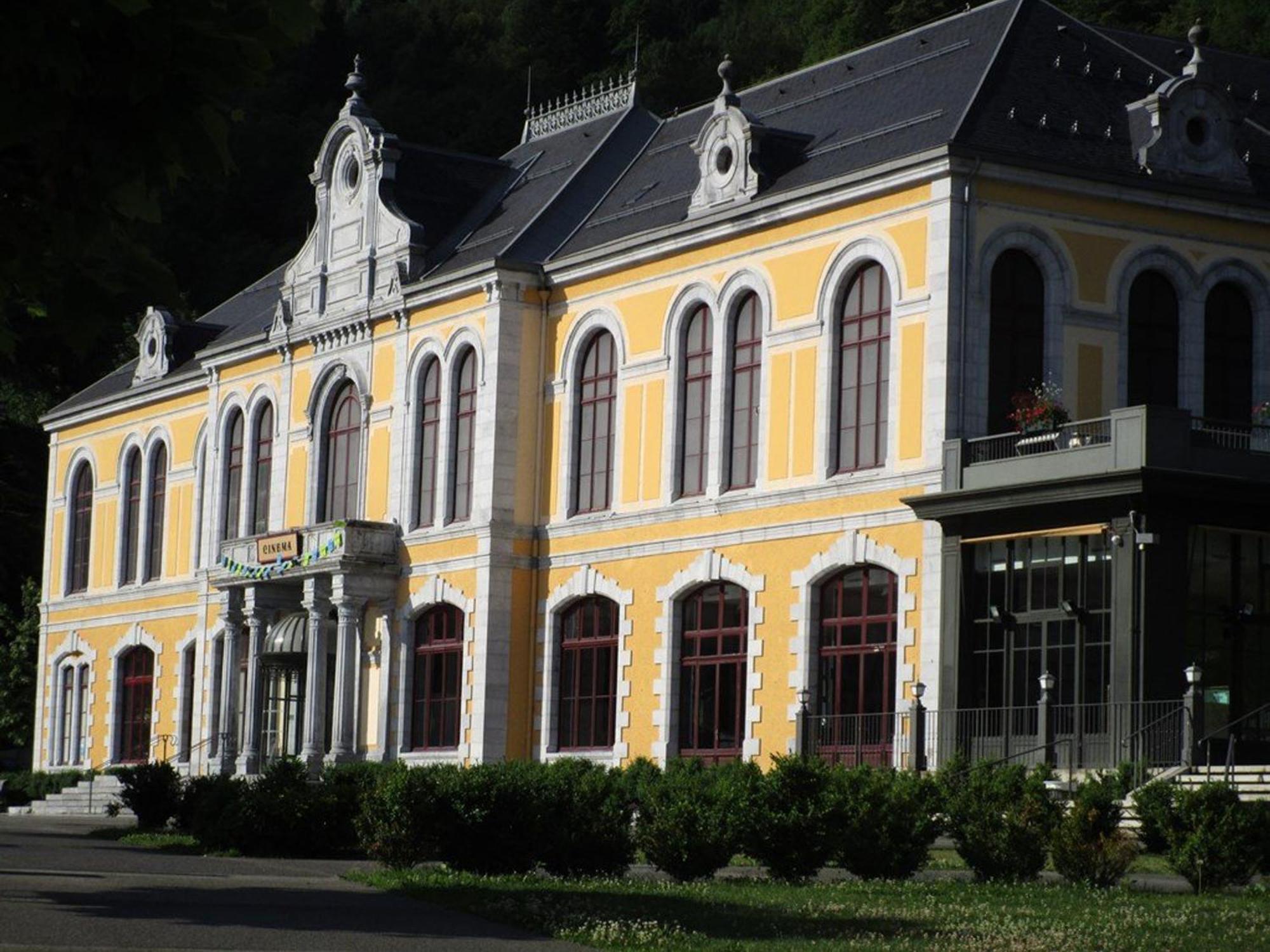 Appartement 2 Chambres, 8 Couchages, Centre-Ville Cauterets, Wifi Gratuit, Parking A Proximite - Fr-1-234-89 Екстер'єр фото
